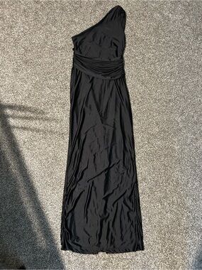 One-Shoulder Black Evening Gown